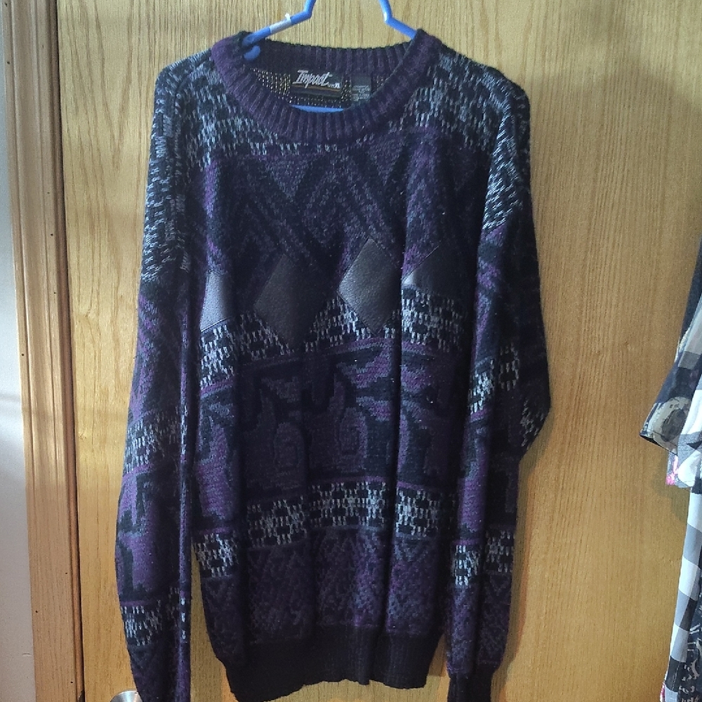 Impact Men's Purple and Black Geometric Crewneck Sweater